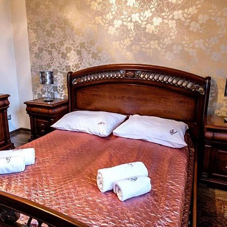 Polonia Hotel Остров Велкополски Екстериор снимка