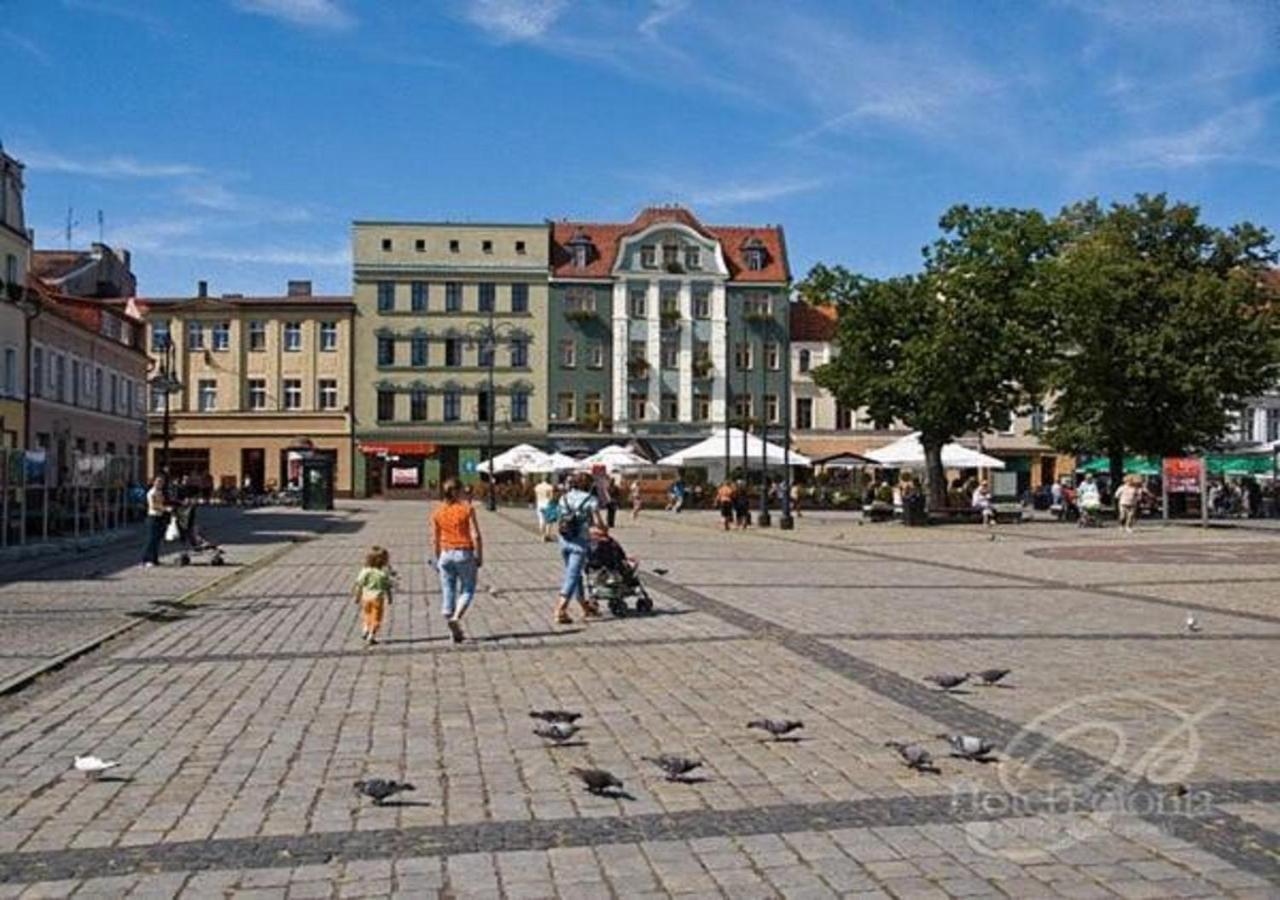 Polonia Hotel Остров Велкополски Екстериор снимка